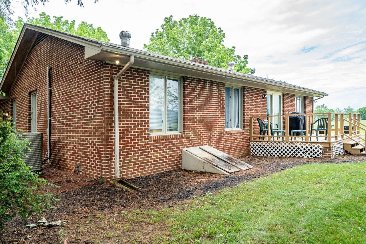 5127 CAPTAIN YANCEY RD