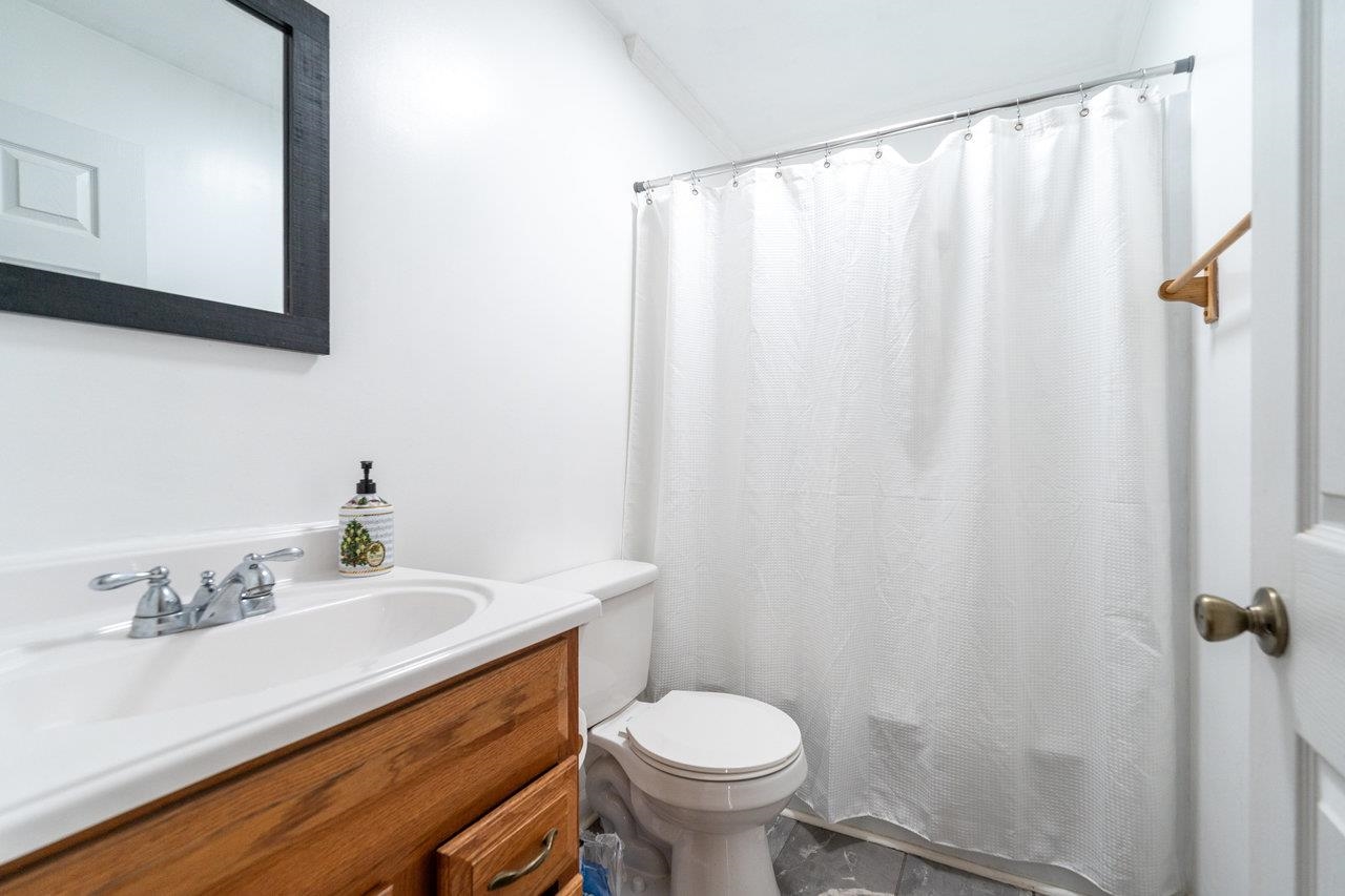 5127 CAPTAIN YANCEY RD