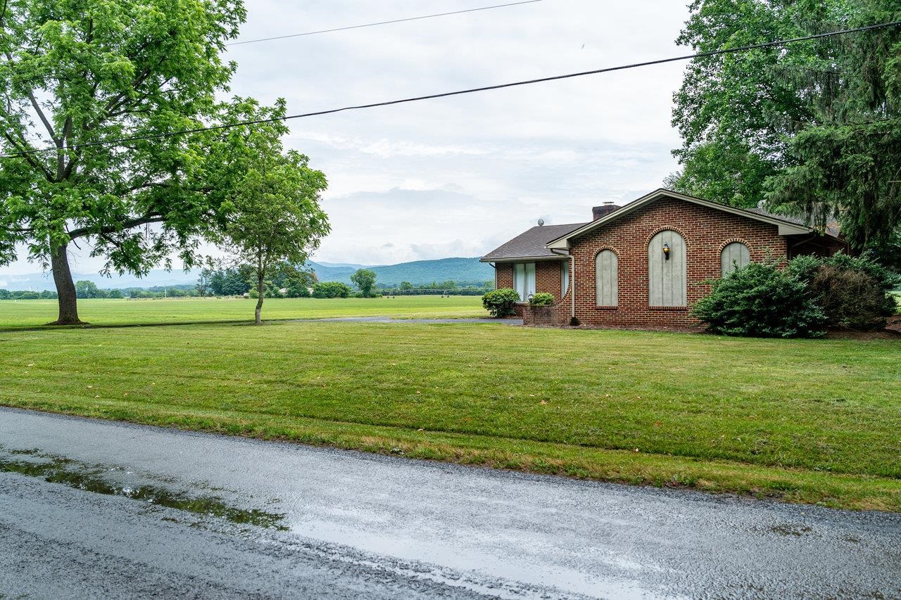 5127 CAPTAIN YANCEY RD