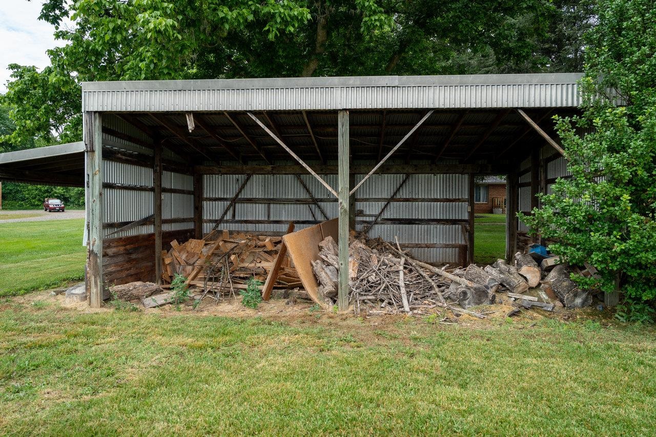 5127 CAPTAIN YANCEY RD