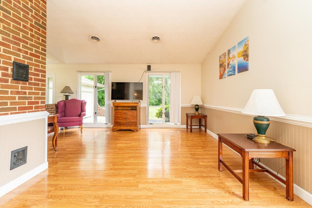 5127 CAPTAIN YANCEY RD