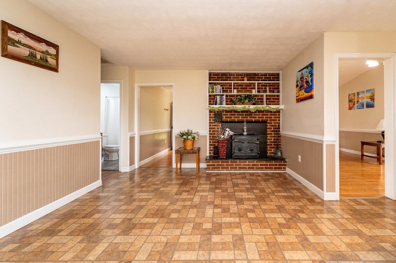 5127 CAPTAIN YANCEY RD