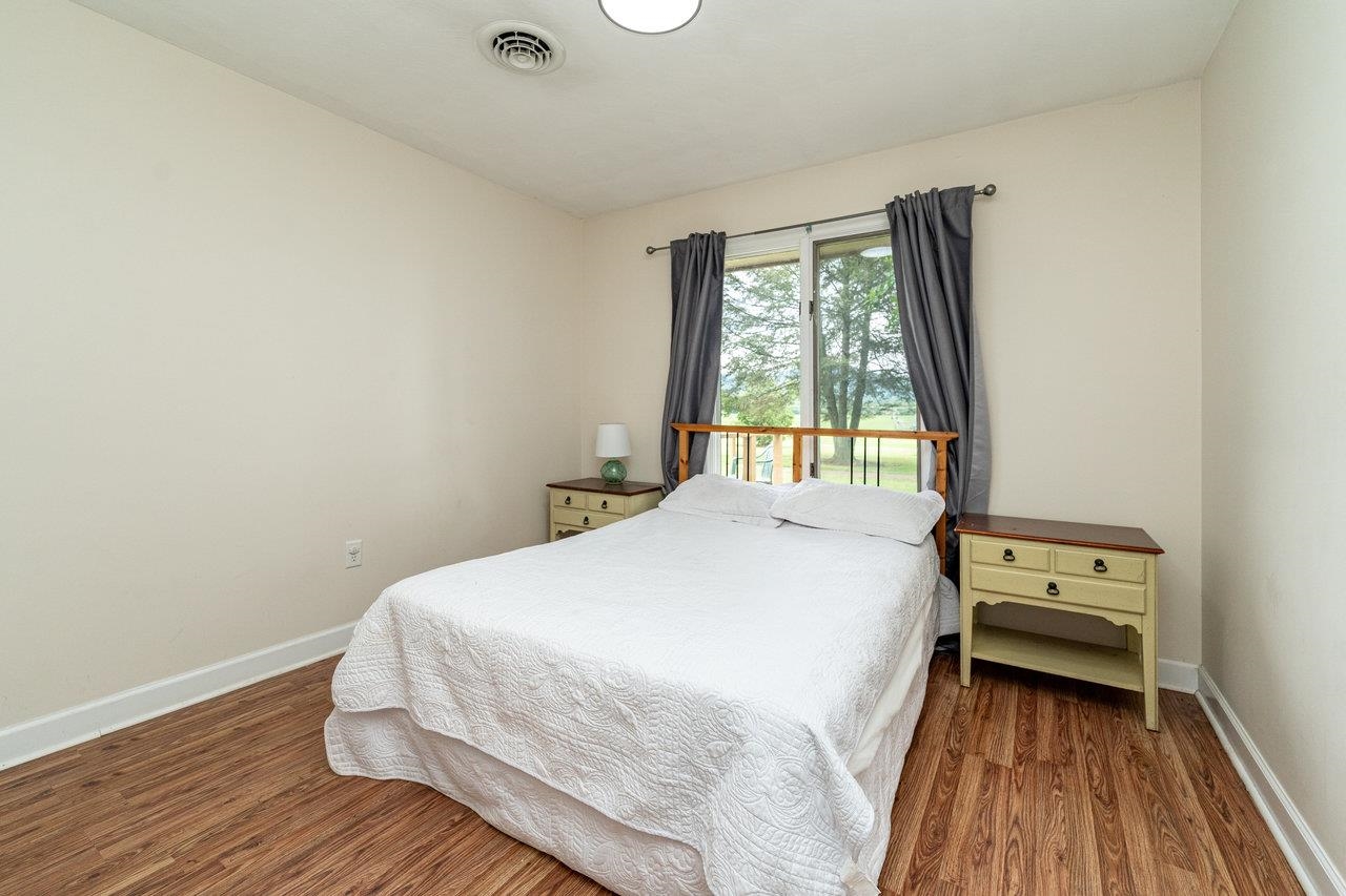 5127 CAPTAIN YANCEY RD