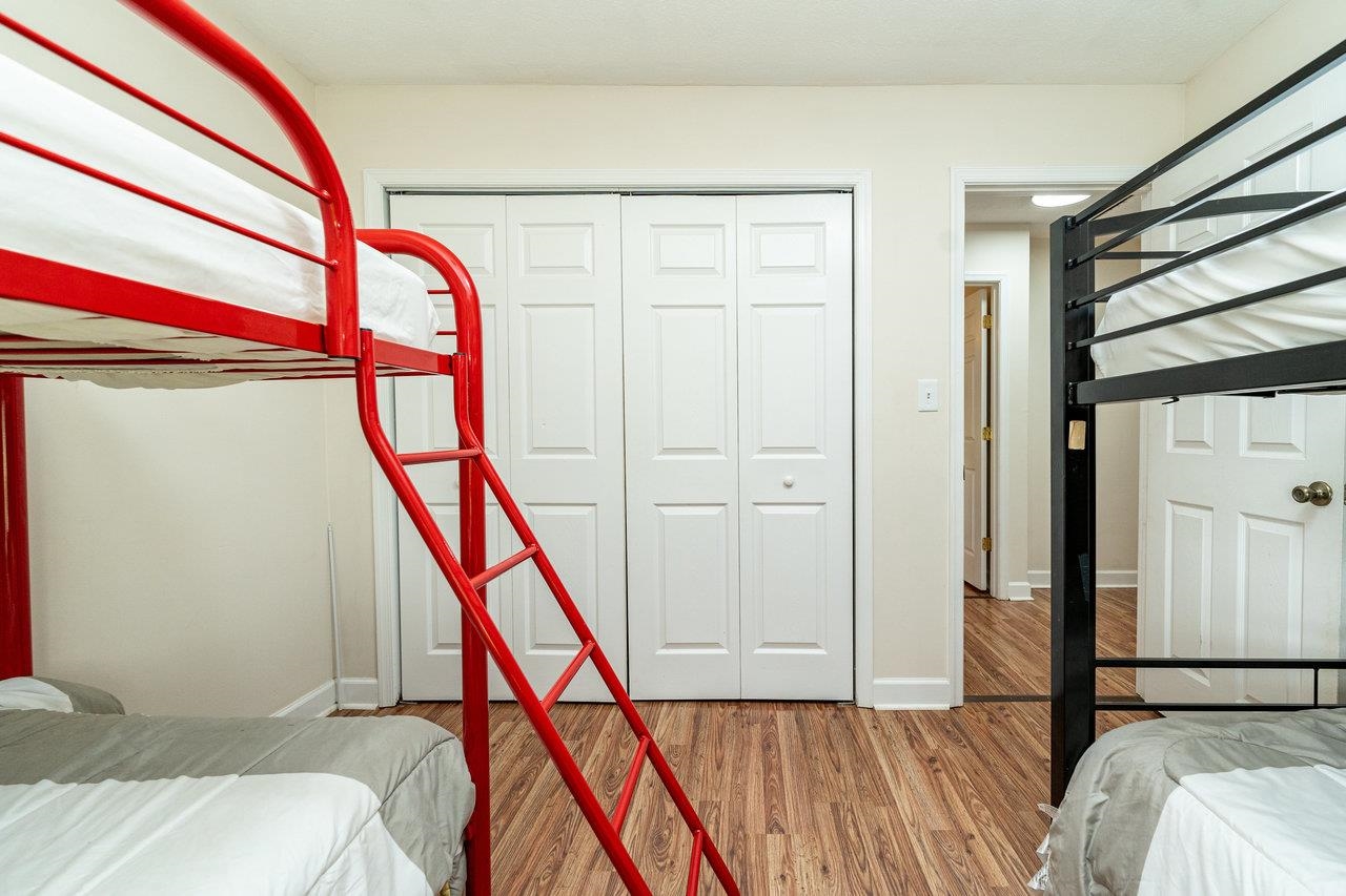 5127 CAPTAIN YANCEY RD