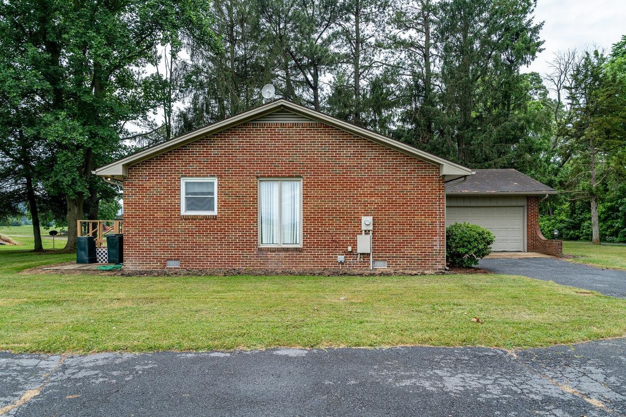 5127 CAPTAIN YANCEY RD