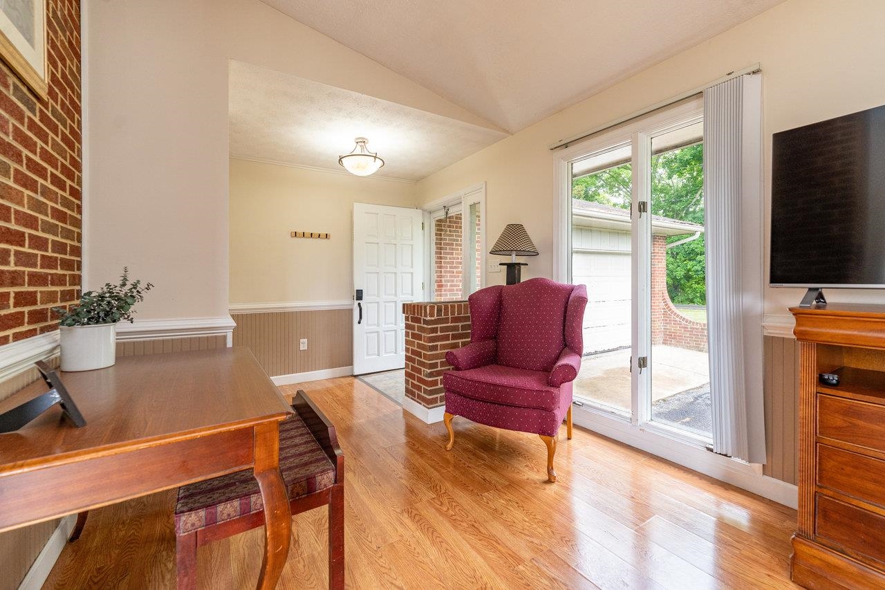 5127 CAPTAIN YANCEY RD