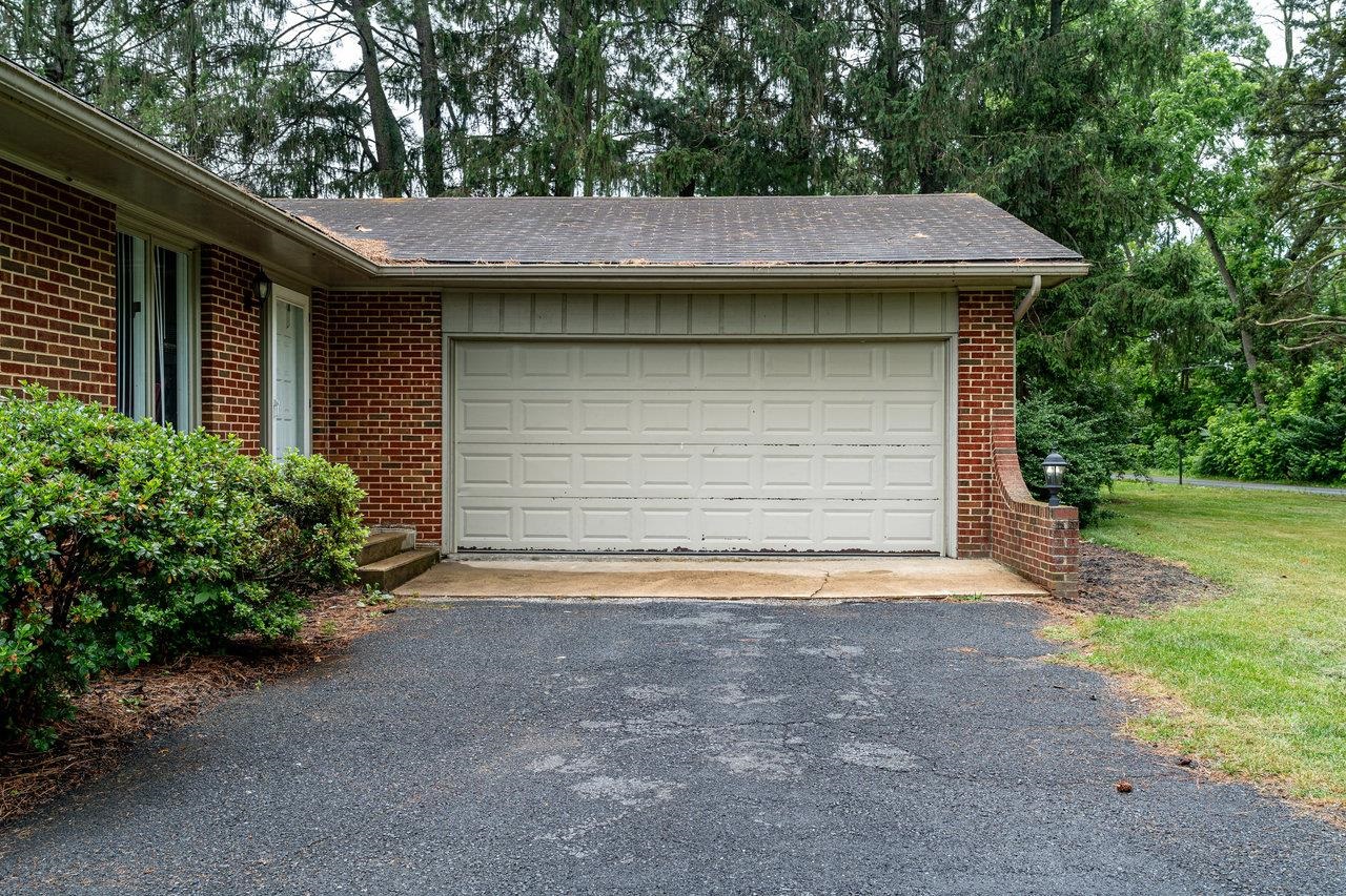 5127 CAPTAIN YANCEY RD