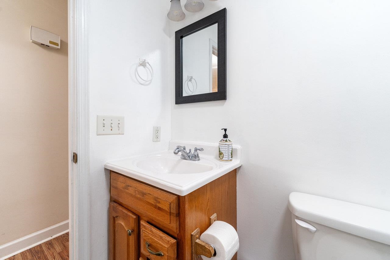 5127 CAPTAIN YANCEY RD