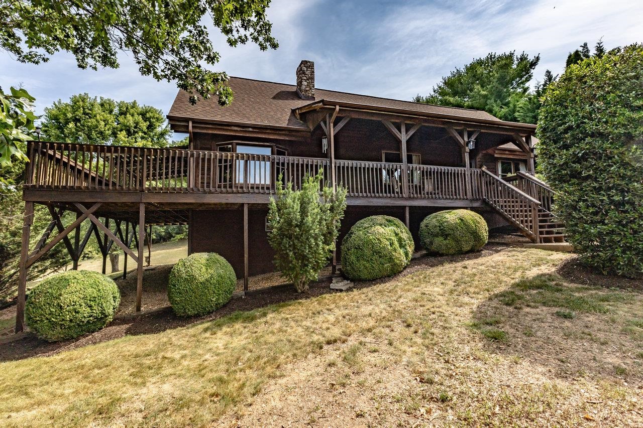 3193 TAYLOR SPRING LN
