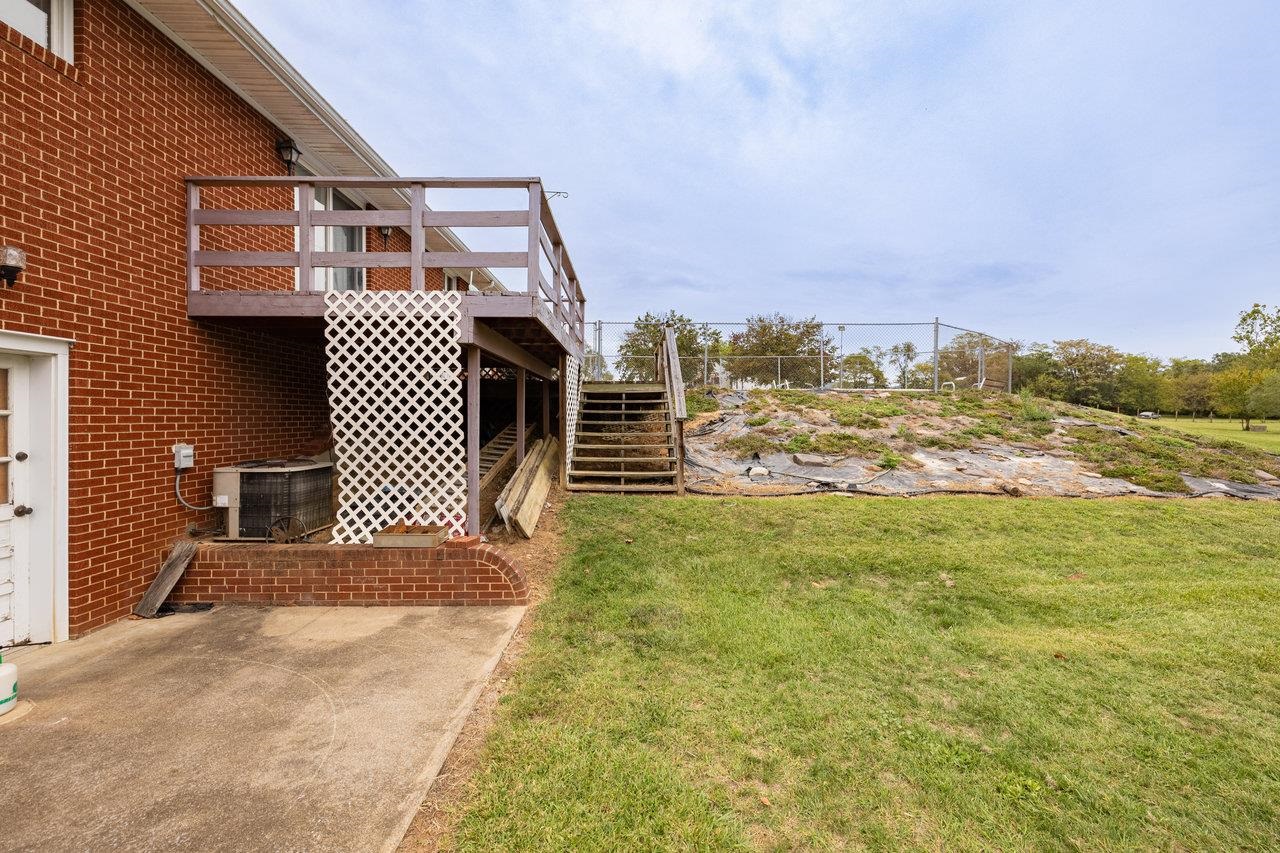 1612 SAMUELS RD