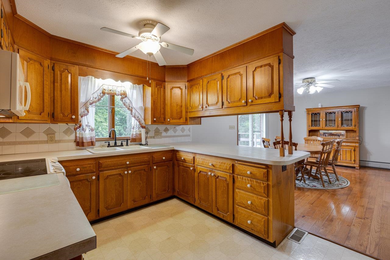 1612 SAMUELS RD