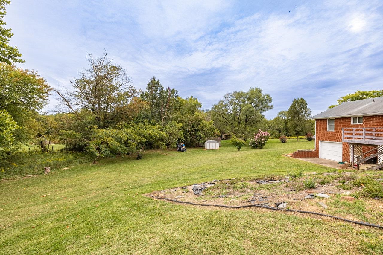 1612 SAMUELS RD