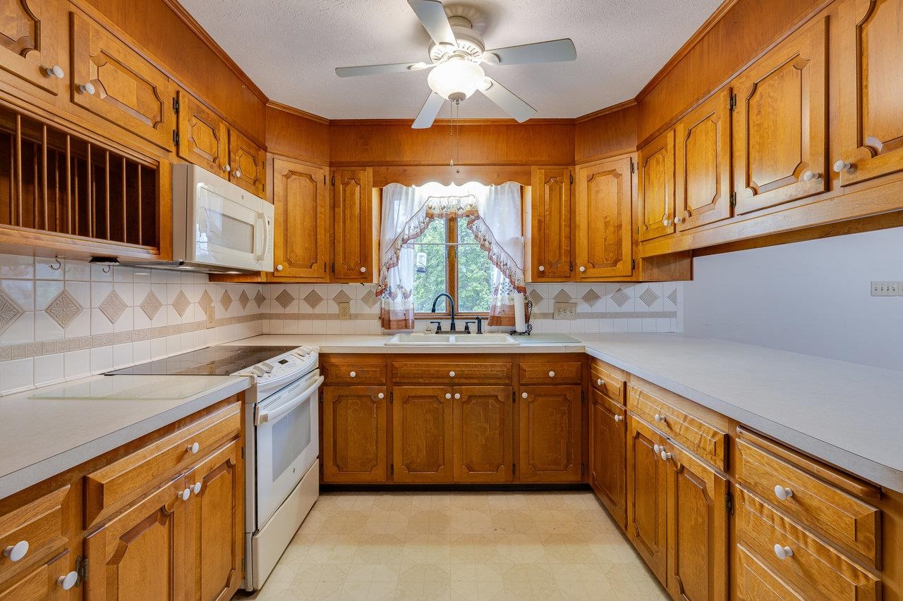 1612 SAMUELS RD