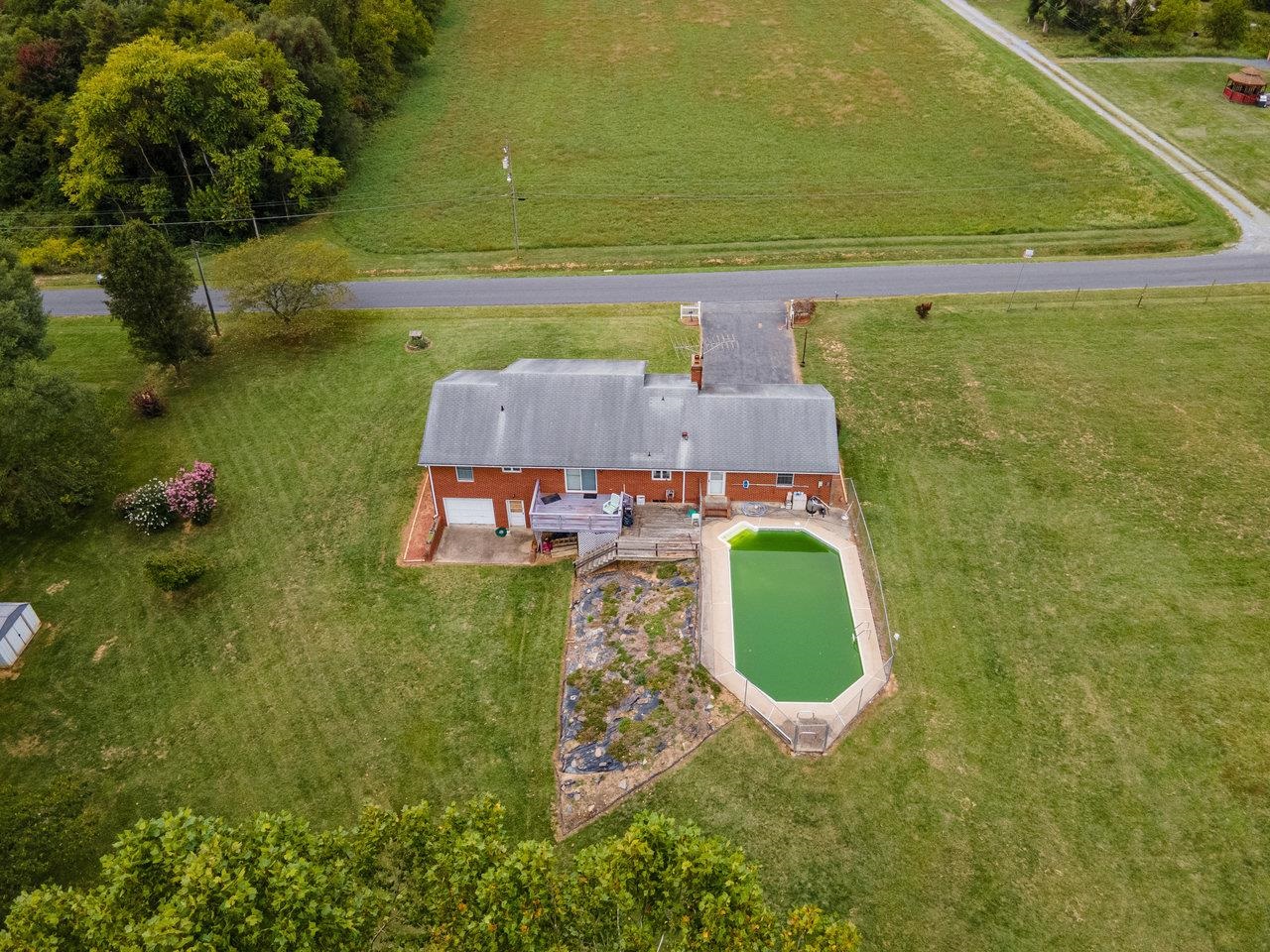 1612 SAMUELS RD