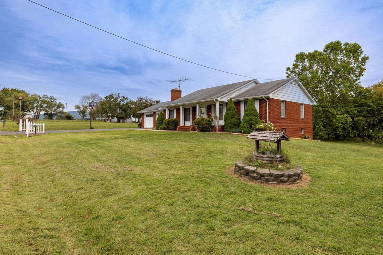 1612 SAMUELS RD