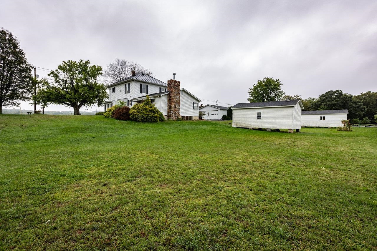 2103 DOGWOOD AVE
