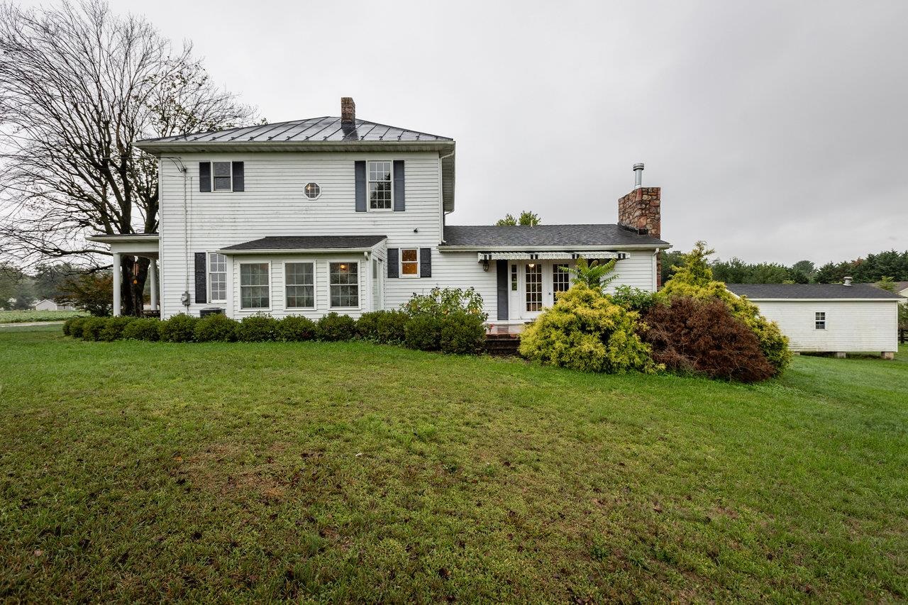 2103 DOGWOOD AVE