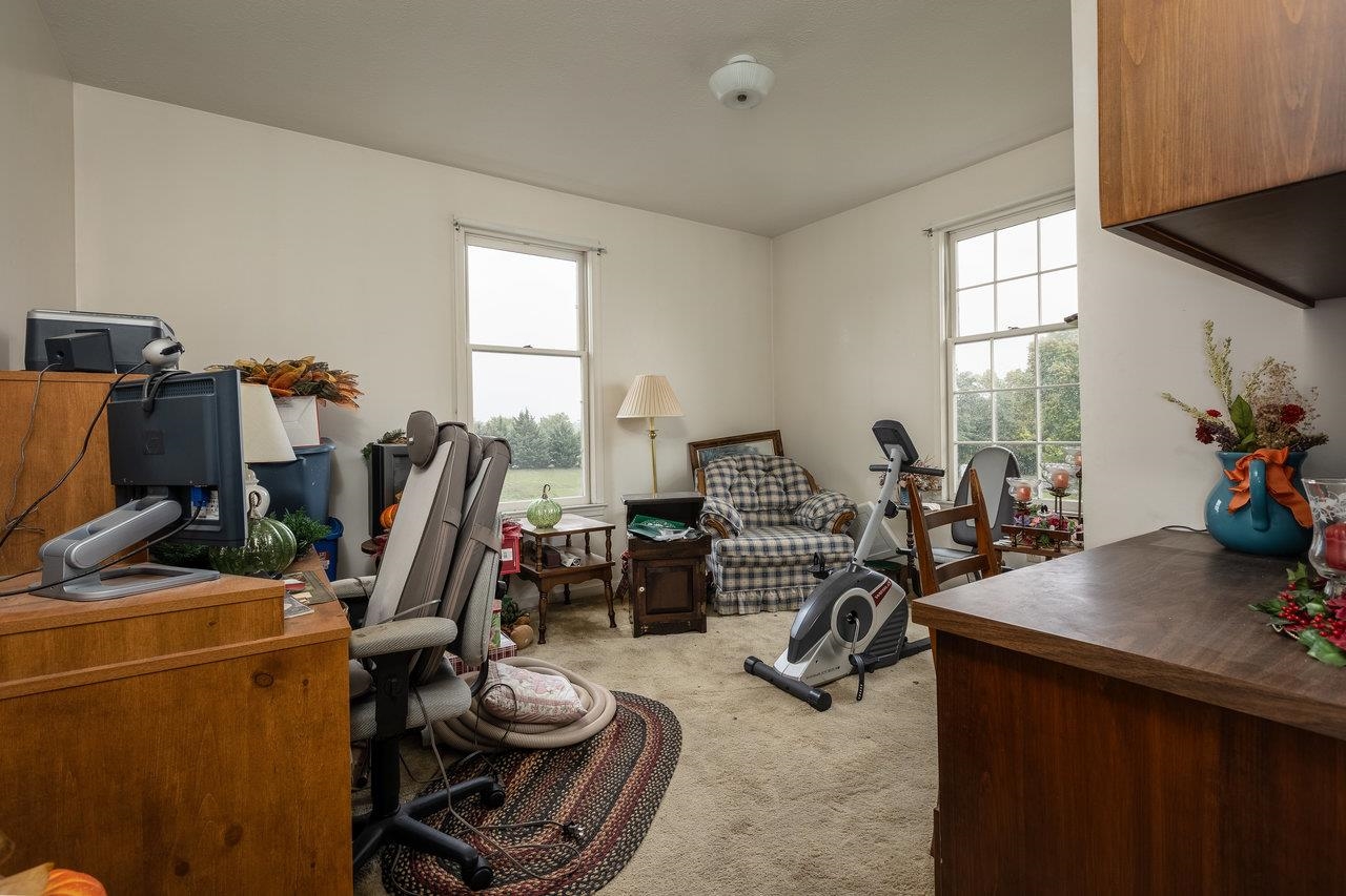 2103 DOGWOOD AVE