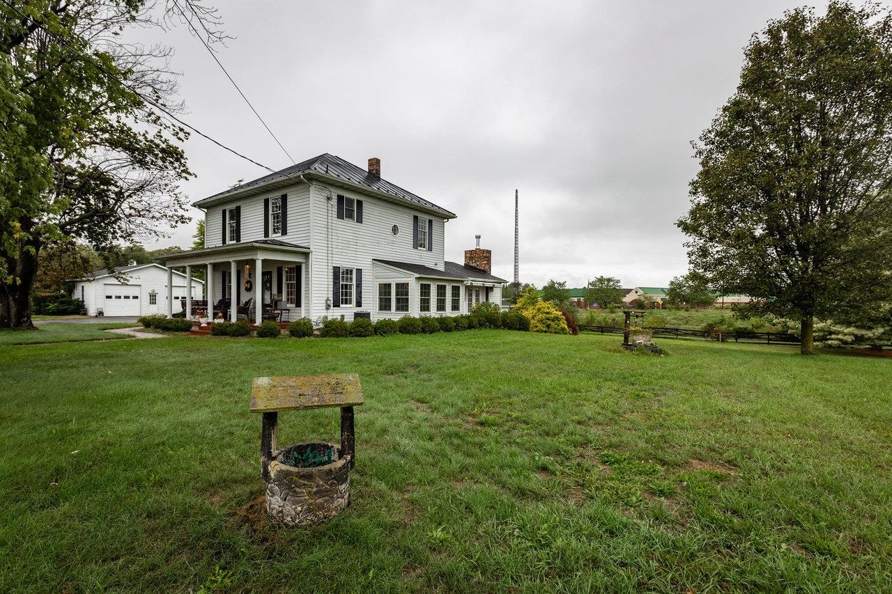 2103 DOGWOOD AVE