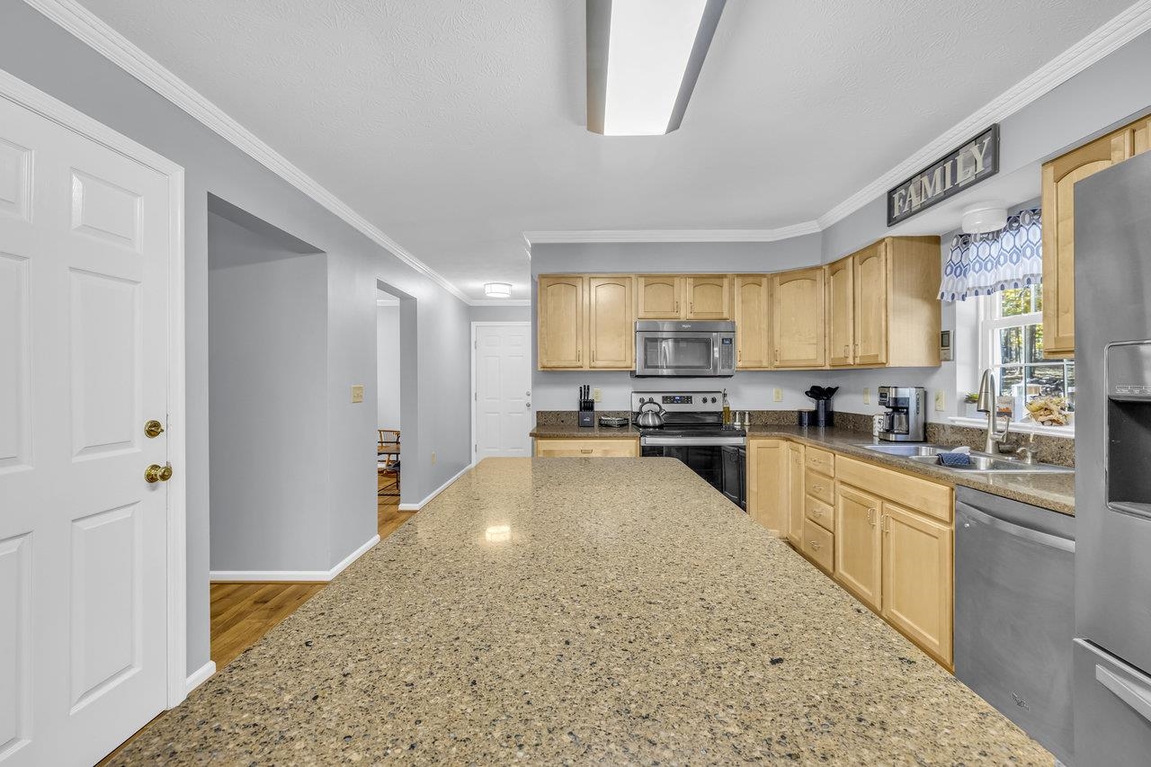 2500 OAK GROVE