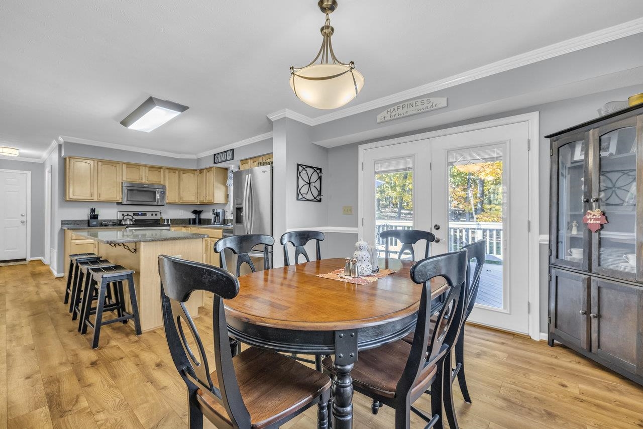 2500 OAK GROVE