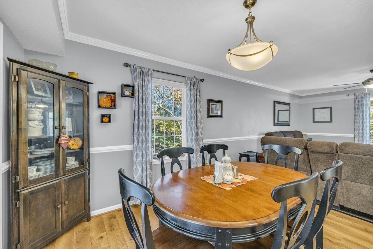 2500 OAK GROVE
