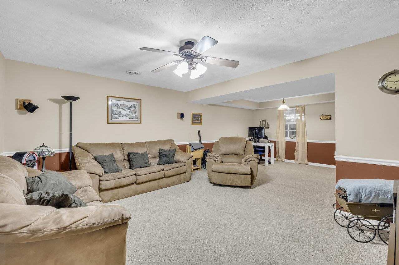 2500 OAK GROVE