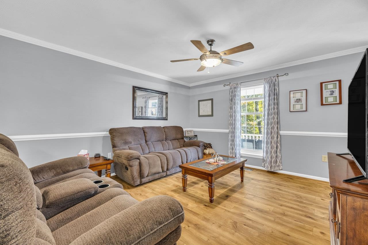 2500 OAK GROVE