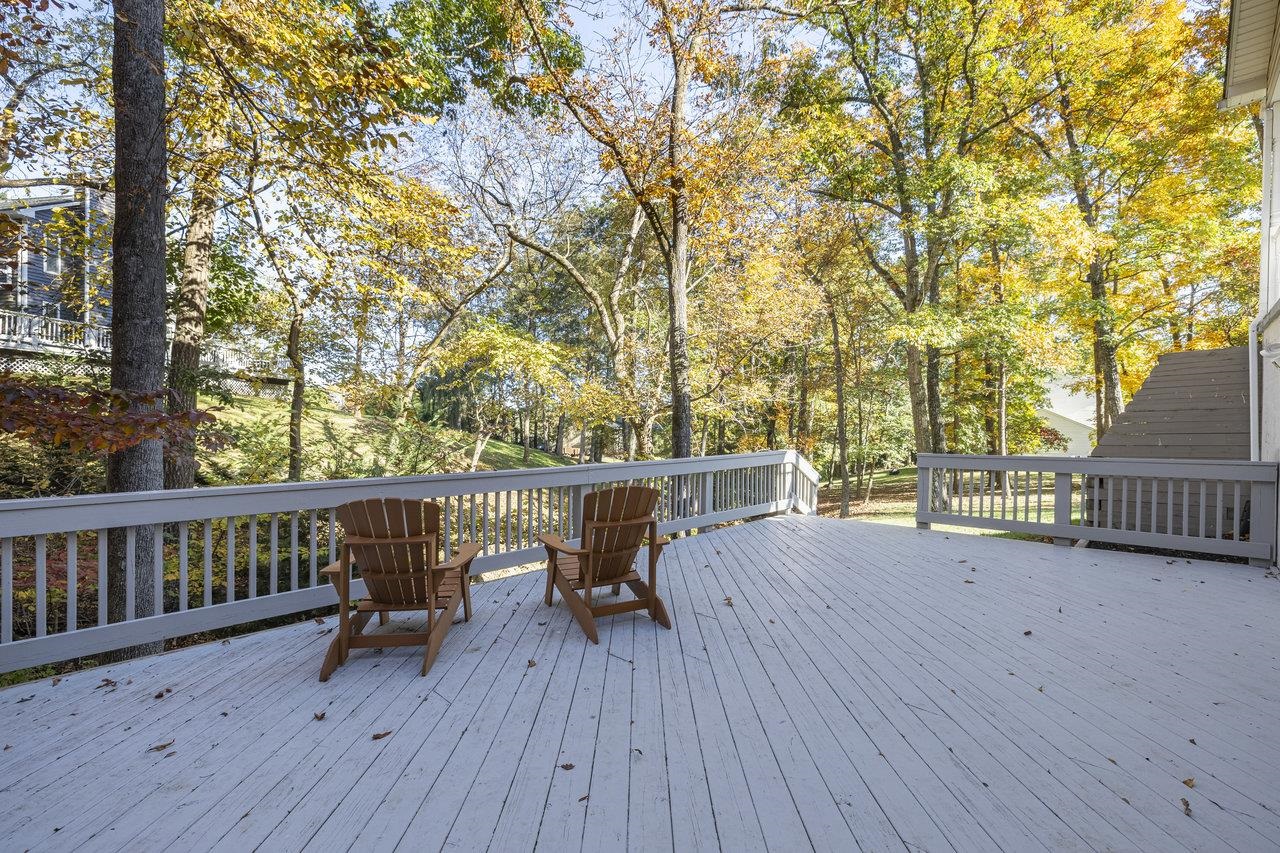 2500 OAK GROVE