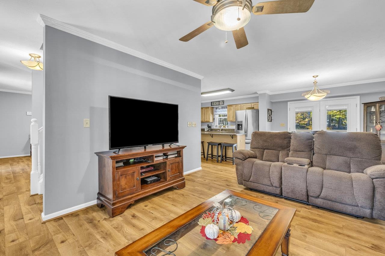 2500 OAK GROVE