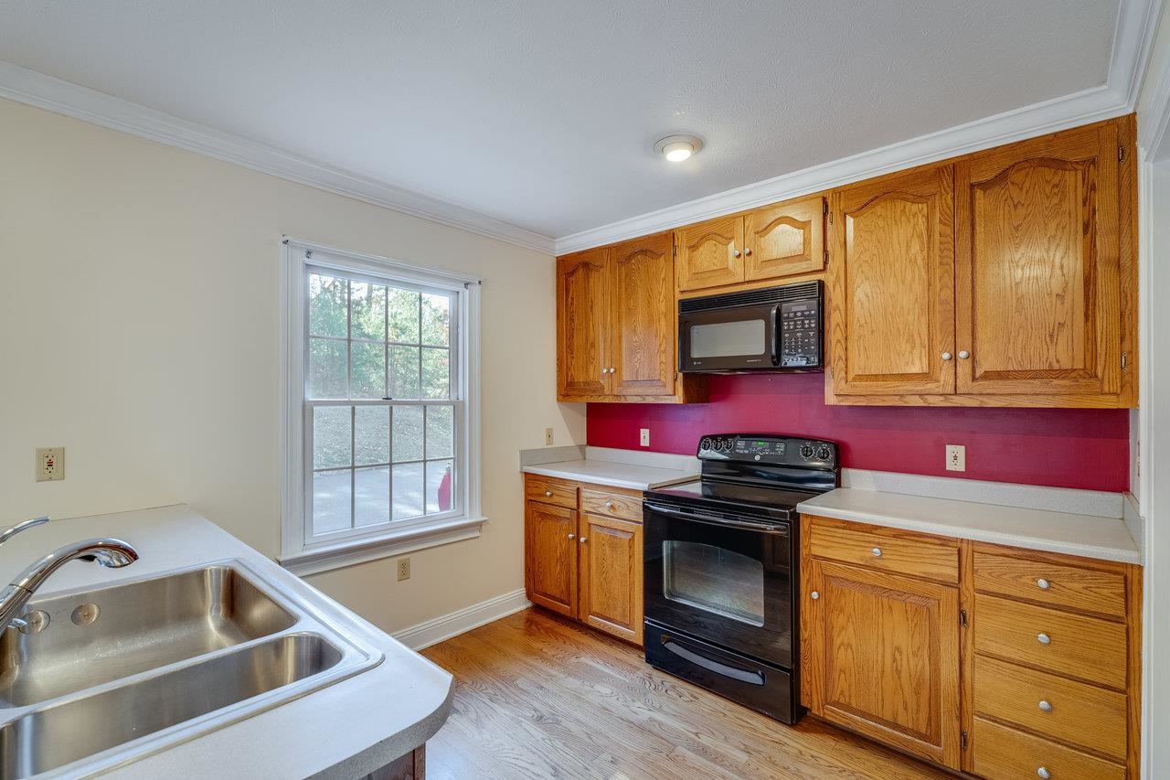 415 KNOB RD