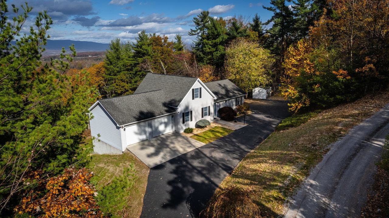 415 KNOB RD