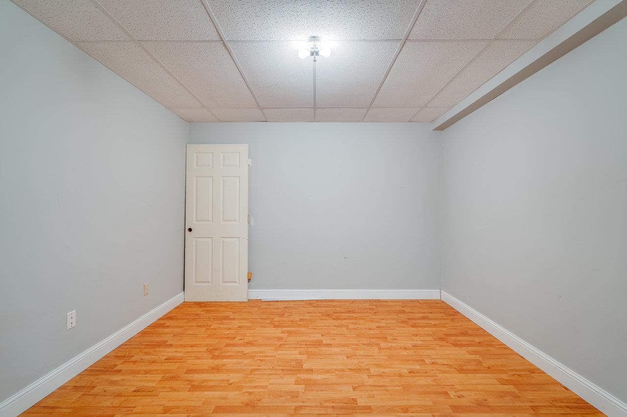 415 KNOB RD