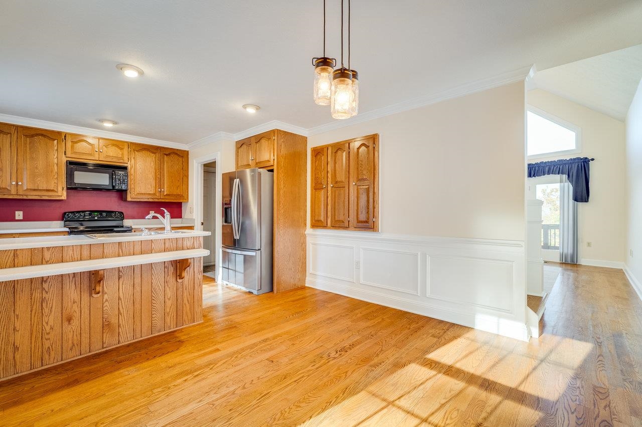 415 KNOB RD