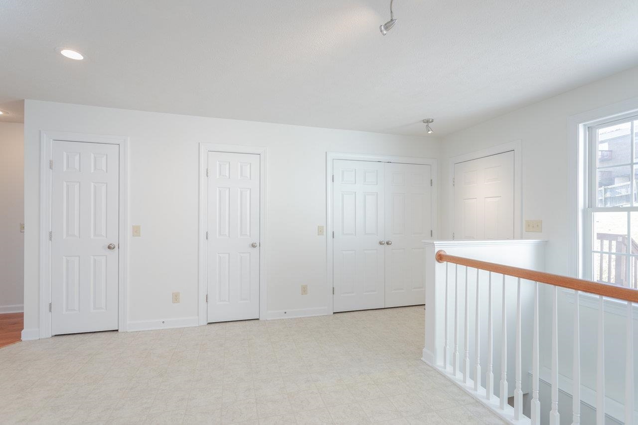 1979 BUTTONWOOD CT