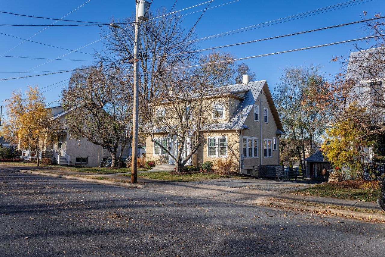 21 N WILLOW ST