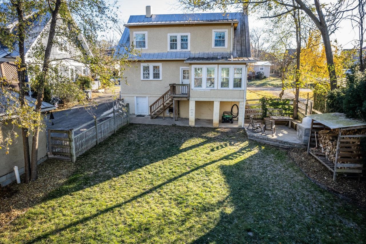 21 N WILLOW ST