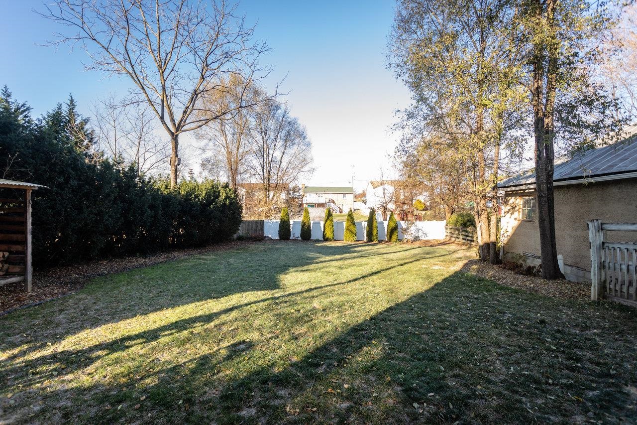 21 N WILLOW ST