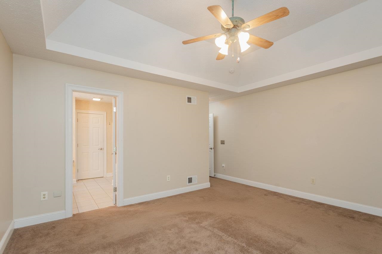 305 CONFEDERACY DR