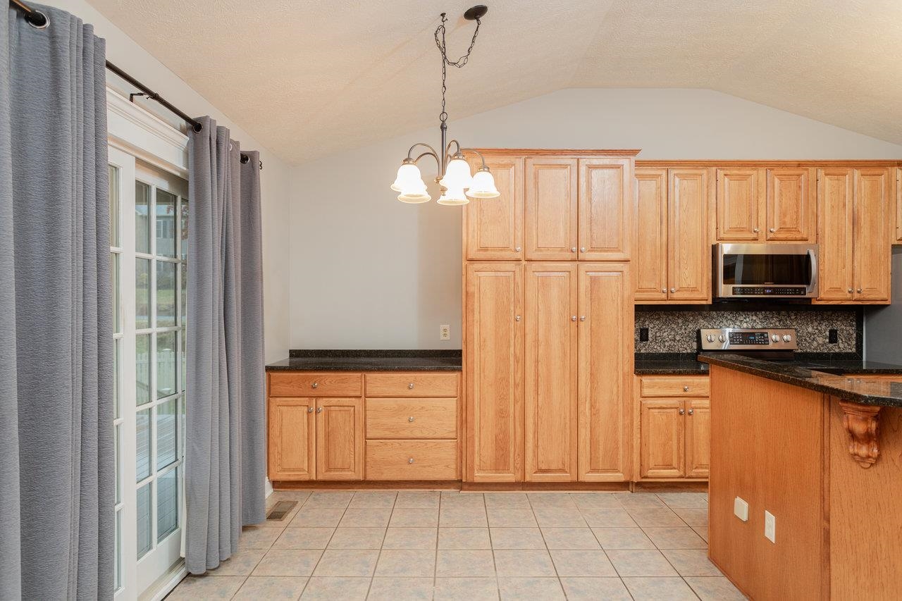 305 CONFEDERACY DR