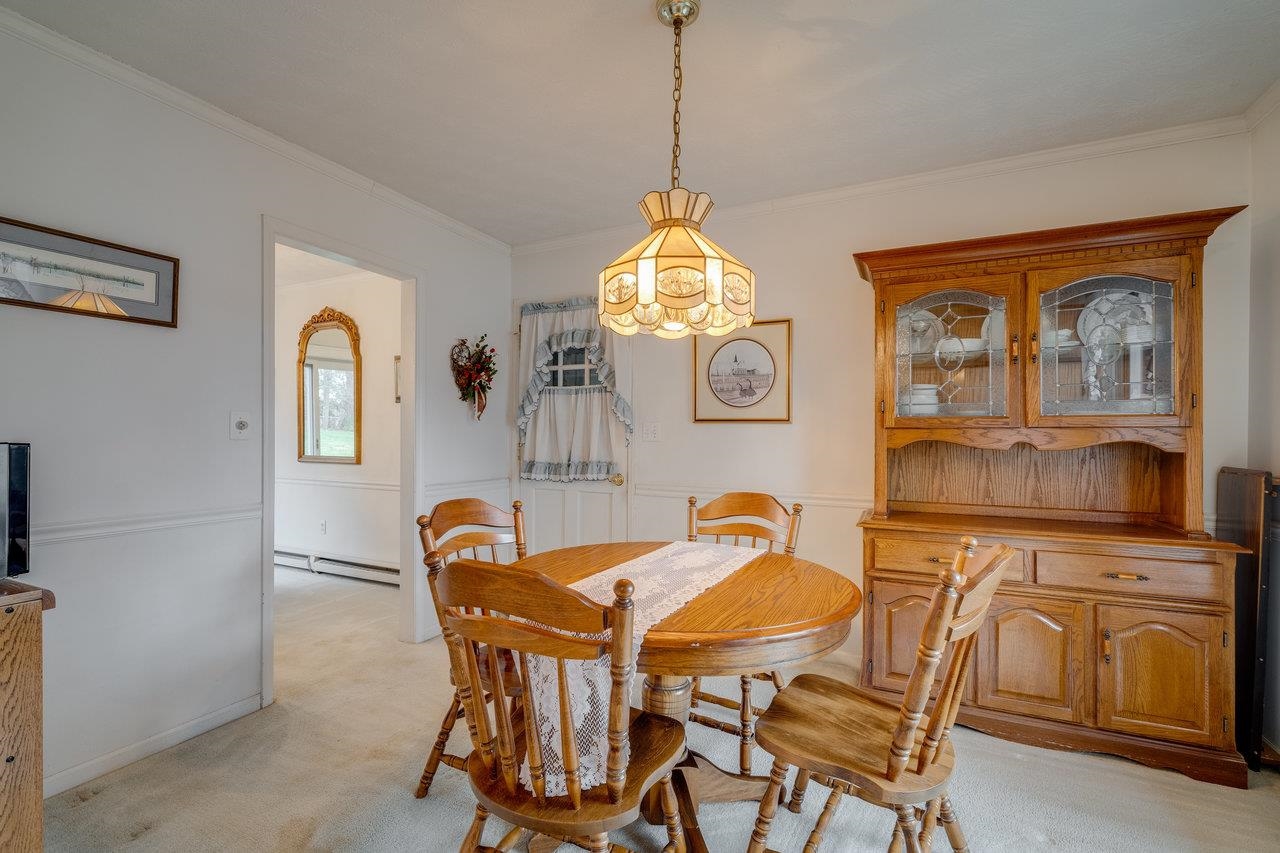 156 ABBOTT CIR