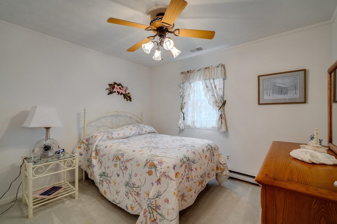 156 ABBOTT CIR