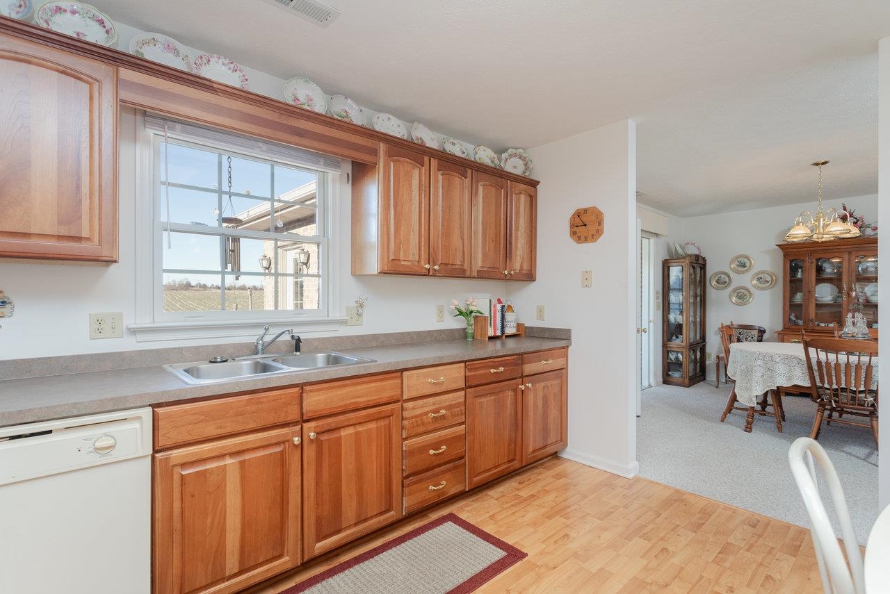 3195 NUTMEG CT