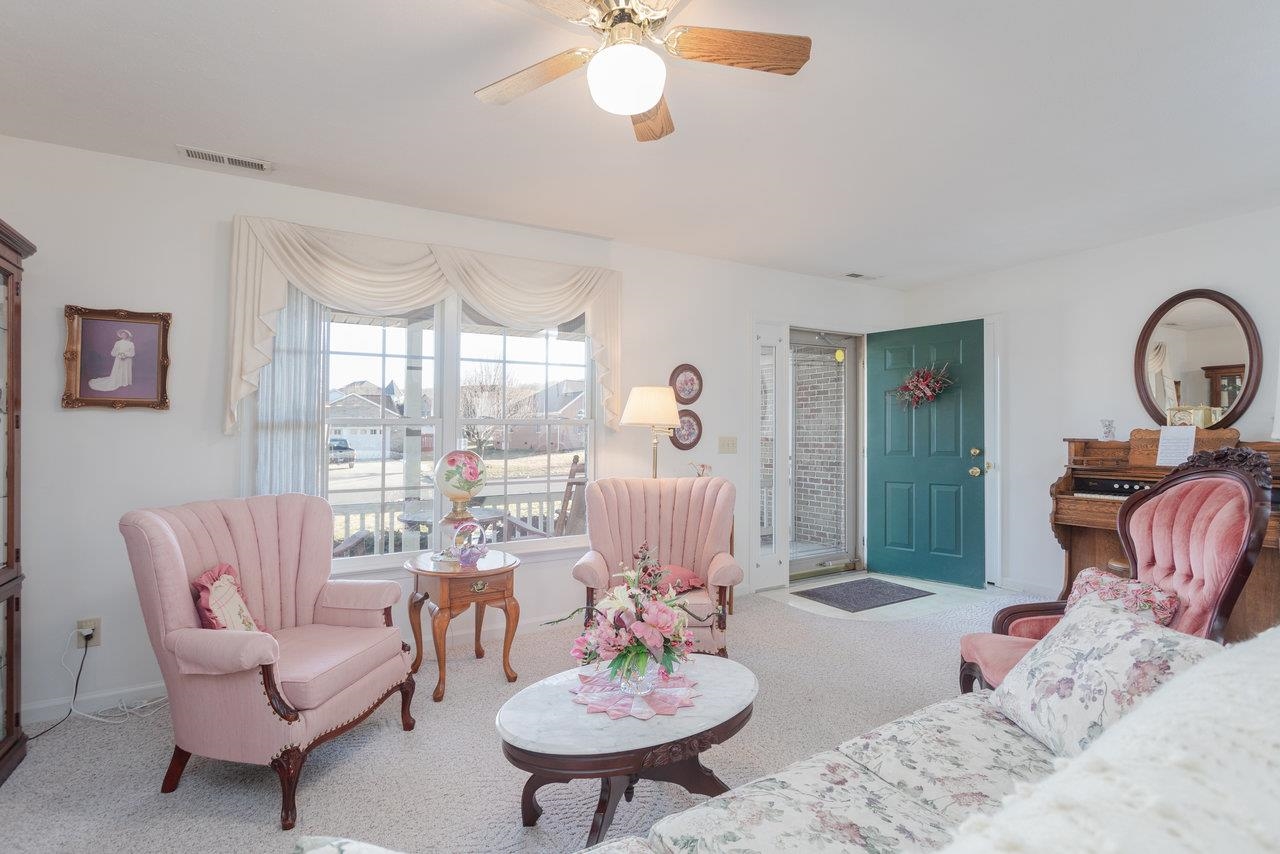 3195 NUTMEG CT