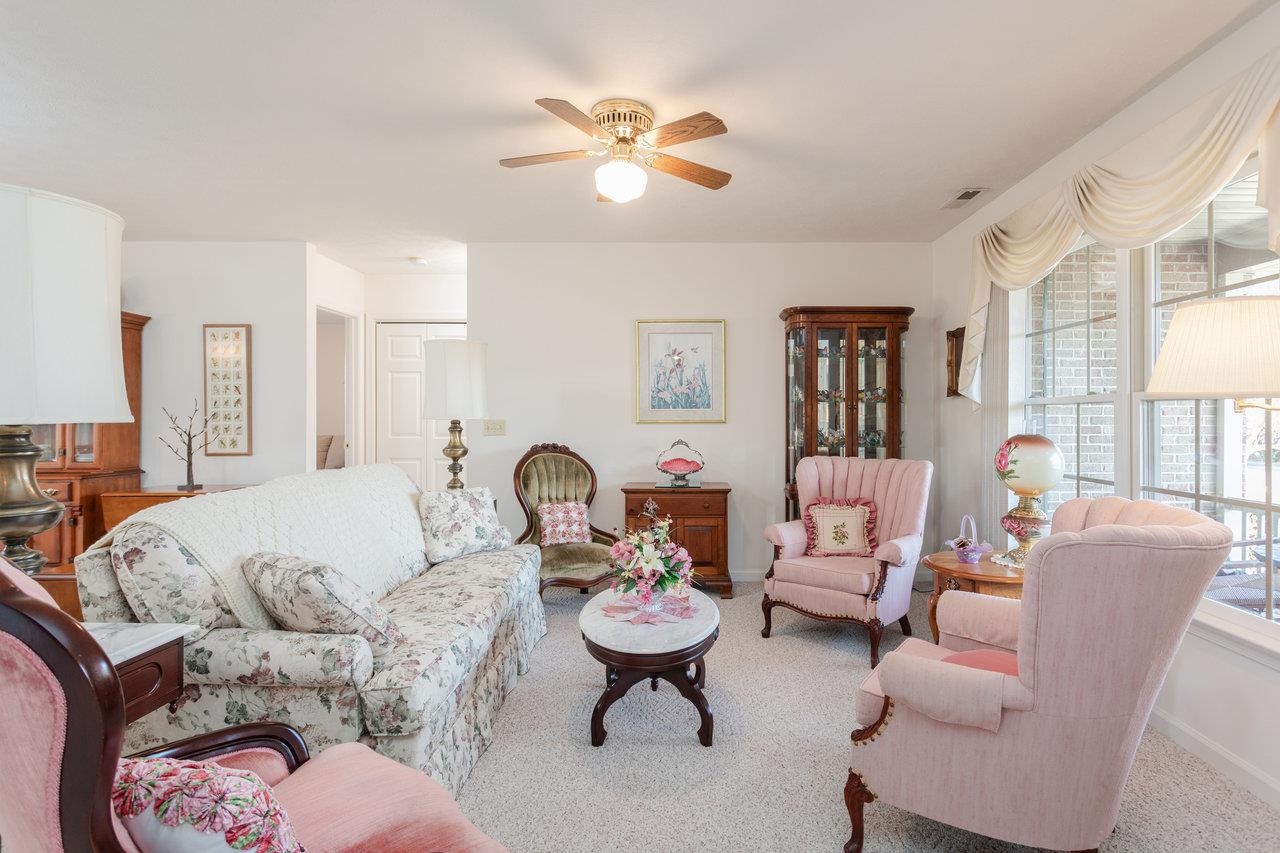3195 NUTMEG CT