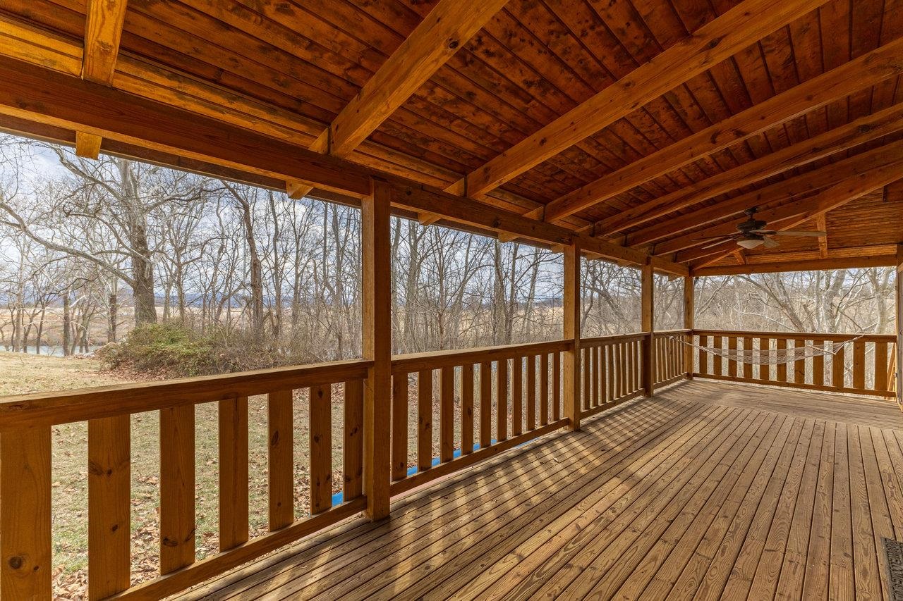 3523 RIVERBEND DR