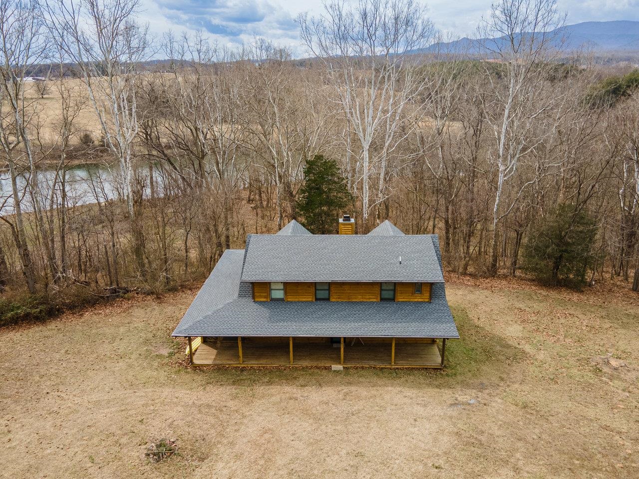 3523 RIVERBEND DR