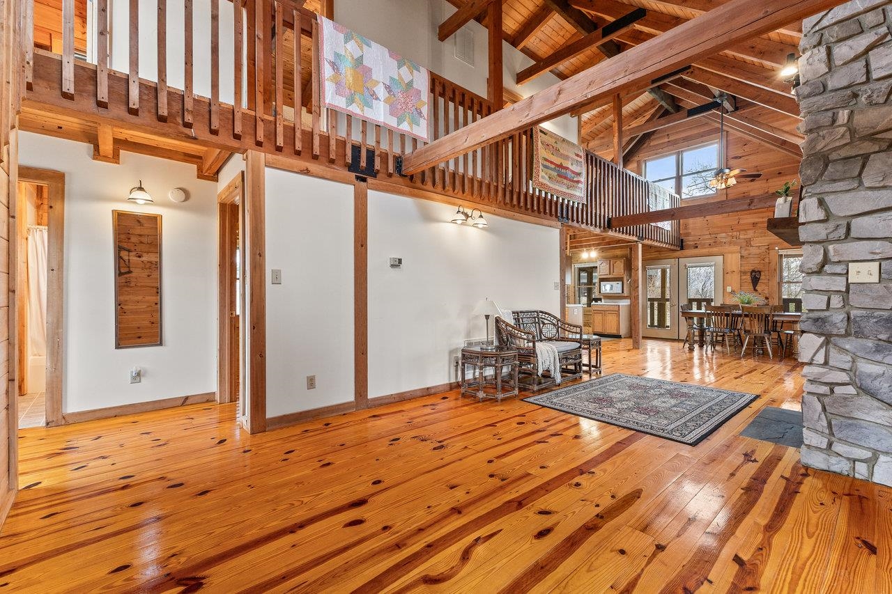 3523 RIVERBEND DR