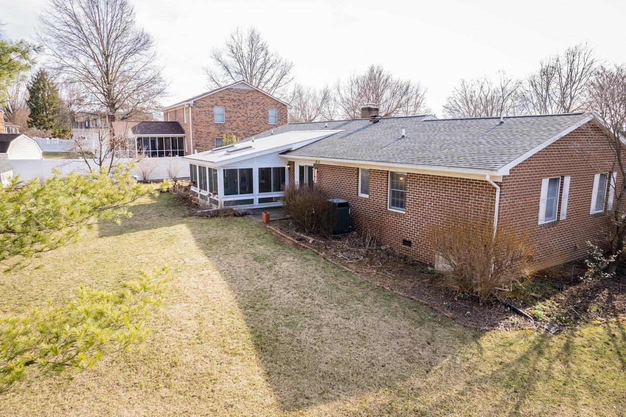 3636 NUTMEG CT