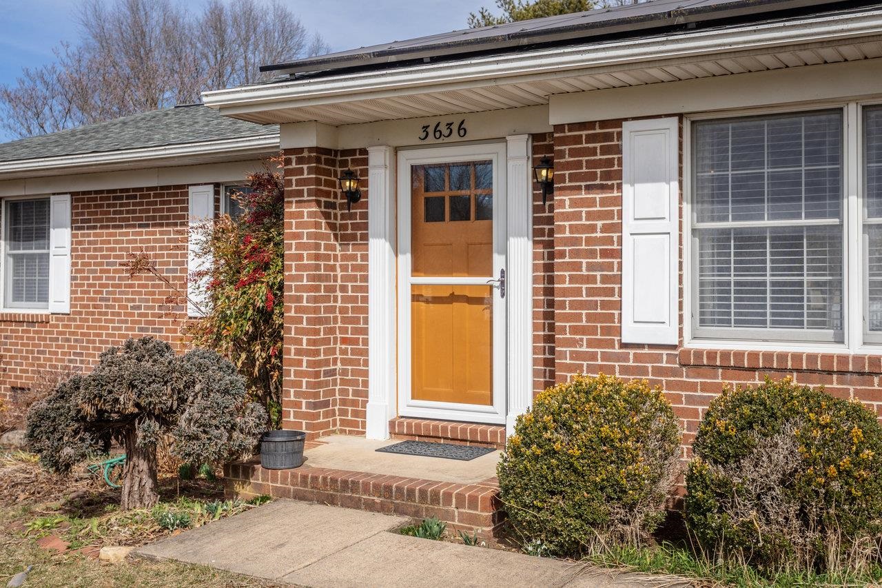 3636 NUTMEG CT